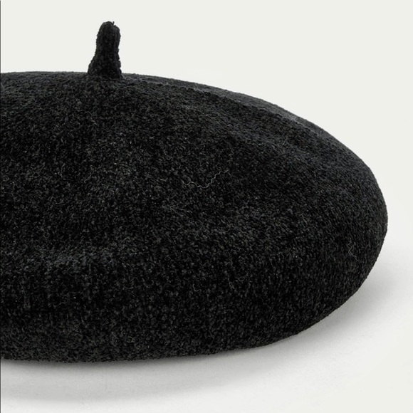 Chenille Plane Beret Cap 🎀 - Picture 2 of 3